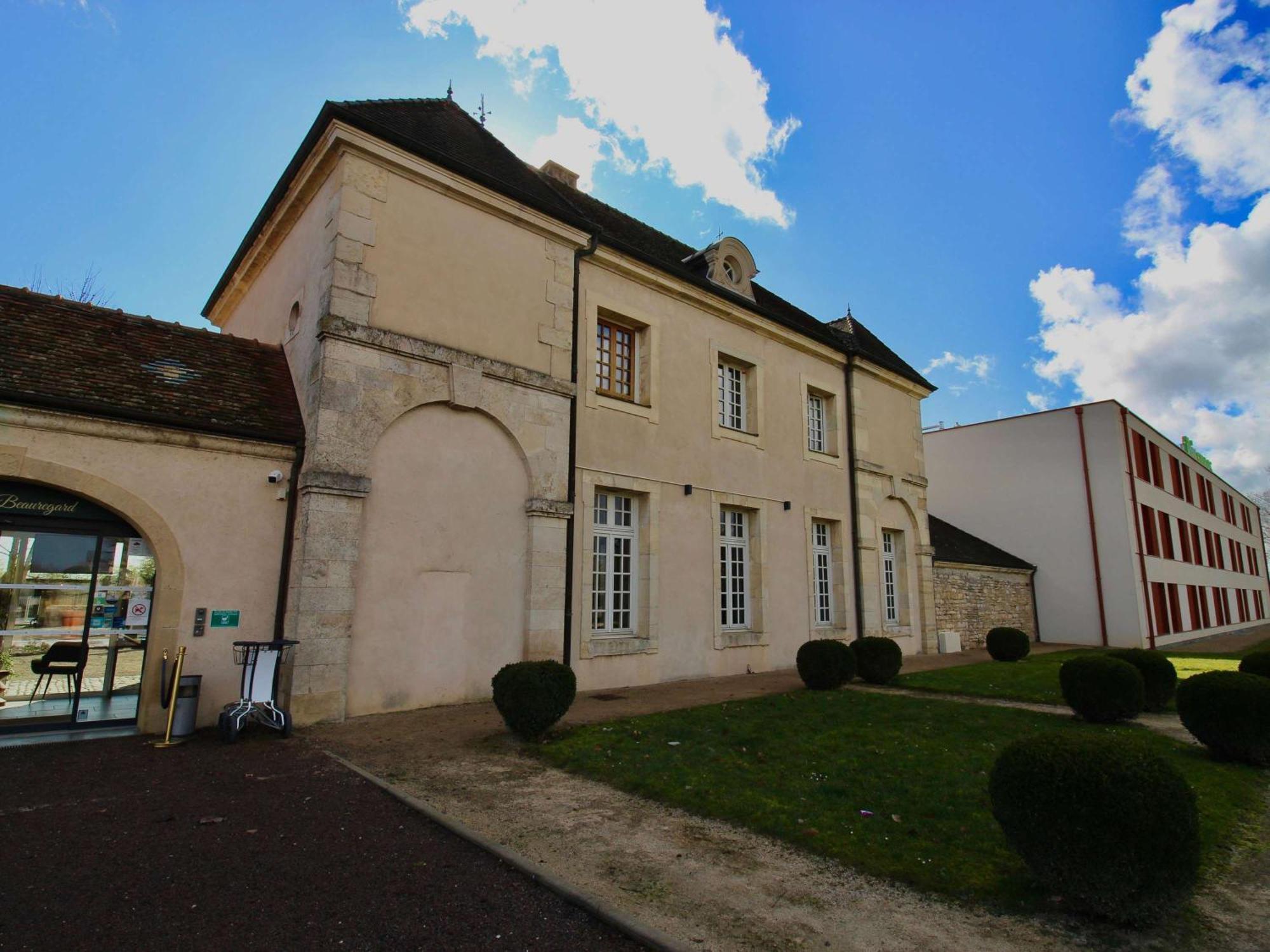 Ibis Styles Dijon Sud Domaine De Beauregard 21600 Longvic Hotel Exterior foto