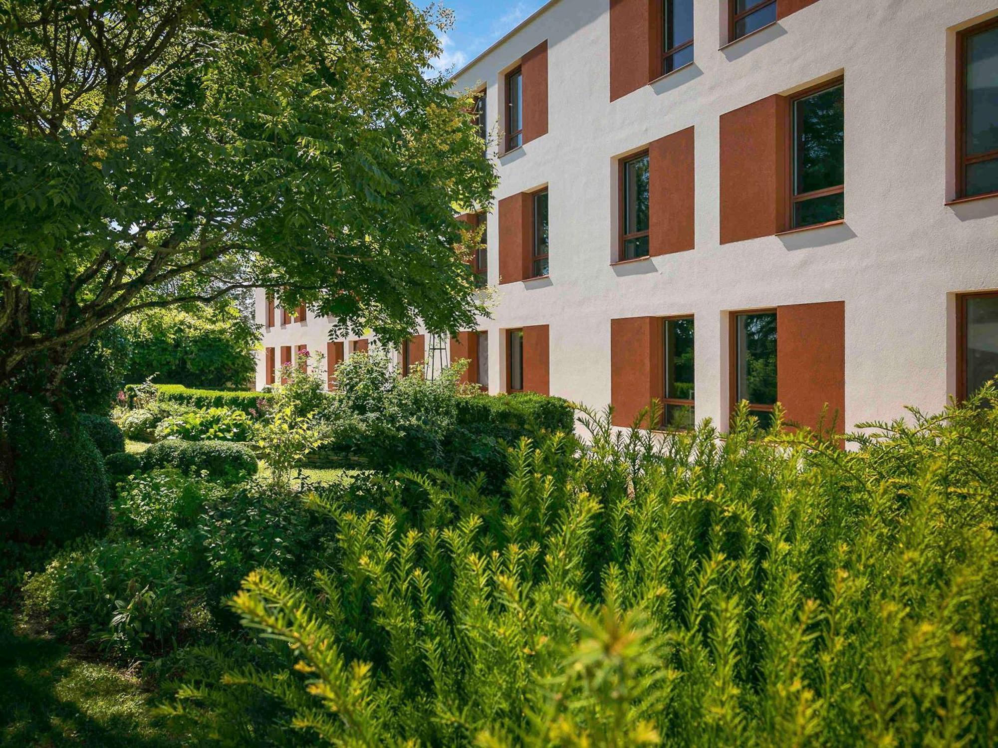 Ibis Styles Dijon Sud Domaine De Beauregard 21600 Longvic Hotel Exterior foto